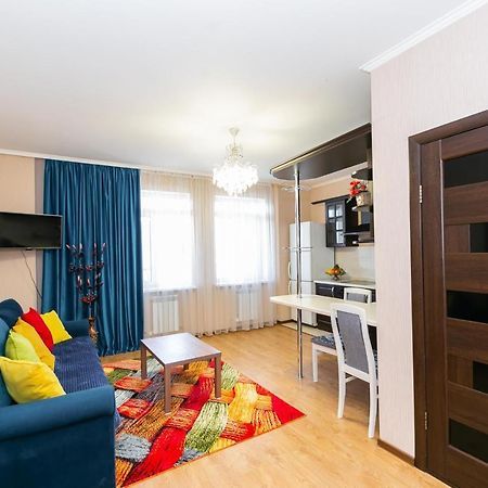 В Promenade Expo Квартира С Романтическим Видом Astana Extérieur photo